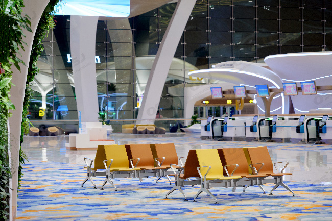 airport waiting chairs